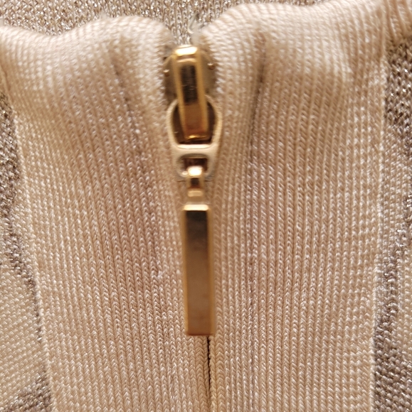 Dress - Picture 7 of 9